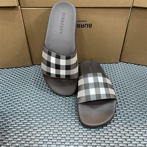 dép hiệu burberry